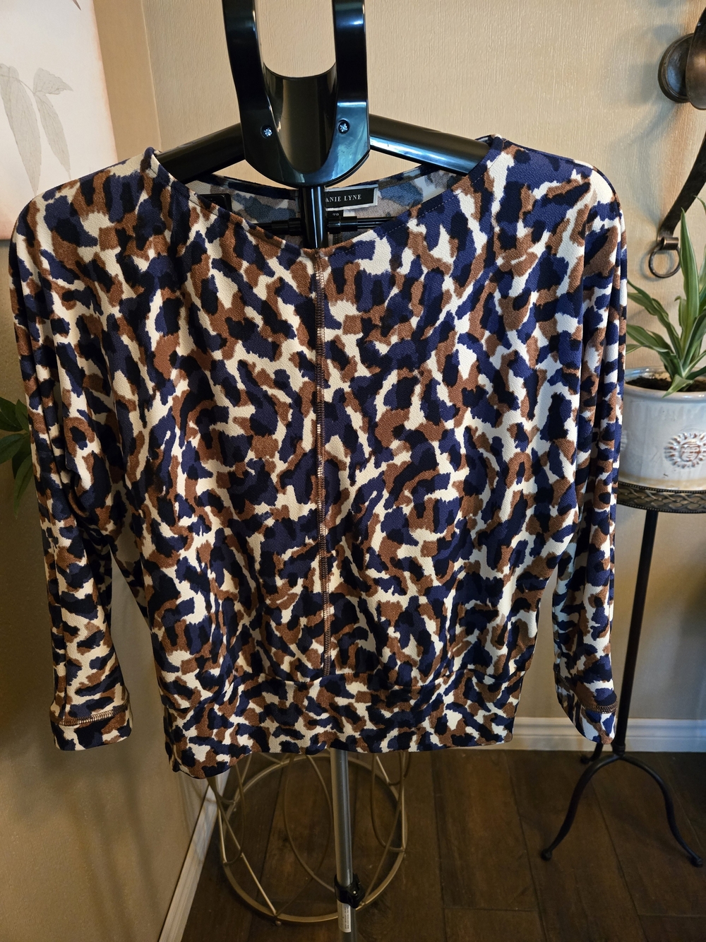 Melanie Lyne Navy Brown Cream Leopard-Print Long Sleeve Top
